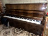 Pianinas petrof