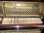 Pianinas petrof - nuotraukos Nr. 5