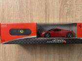 Radijo bangomis valdomas Ferrari 458 Speciale A