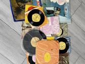 Senovinių vinilinių plokštelių rinkinys