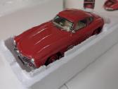 Mercedes-benz 300 SL Coupe 1:18 Schuco