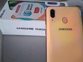 Mobilus telefonas Samsung Galaxy A40 - nuotraukos Nr. 4