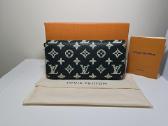 Louis Vuitton zip piniginė wallet