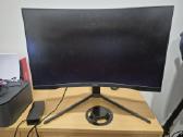Samsung odyssey G7 curved 27 dalimis