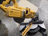 Dewalt Dcs777n Flexvolt skersavimo pjūklas
