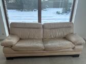 Parduodama naudota odinė sofa