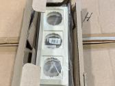 Trigubi rozečių dangteliai