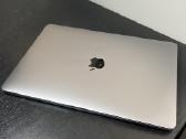 MacBook pro 13 2022 M2