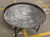 Stilingas industrinio stiliaus metalinis staliukas