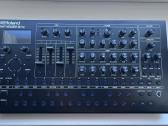 Roland Sh 4d