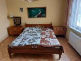 Ąžuoliniai vienetiniai miegamojo baldai