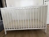 Ikea lovytė kūdikiui Smagora ir Lono čiužinys