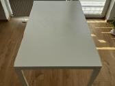 Ikea stalas