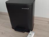 Juoda šiukšliadėžė 25l, metalinė
