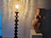 Vintažinis mid century tikmedžio masyvo toršeras - nuotraukos Nr. 5