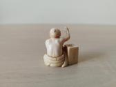 Netsuke ,berankis prašantis išmaldos'' - nuotraukos Nr. 10