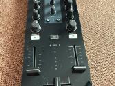 Dj kontroleris - Native instruments traktor Z1 mk1