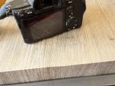 Sony a7 Riv fotoaparatas ir daug kitos įrangos - nuotraukos Nr. 3