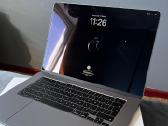 Parduodamas MacBook Air 15 su M2