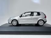 Volkswagen Golf V 3door sidabro 1:43 Schuco - nuotraukos Nr. 4