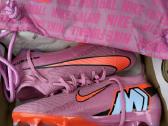 Nike bucai - nuotraukos Nr. 2
