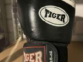 Bokso pirstines Tiger