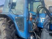 Ford traktorius su krautuvu + Kuhn smulkintuvas
