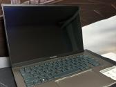 Asus Zenbook 14 Oled / i5-1240p / 8gb RAM / 512gb