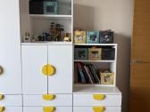 Ikea vaikų kambario spintelės ir lentynos