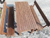 Lauko stalas ir 2 suolai