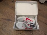 Pigiai. 43d. Nike Air vapourmax flyknit