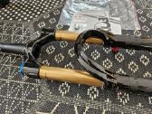 Fox 36 Kashima Grip2 Šake MTB 150mm fork