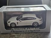 Porsche Panamera 4