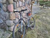 Trek 7100 Fx dviratis
