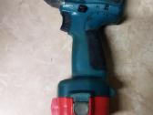 Makita smuginis s 12 v baterija 2ah mazai naudota