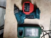 Makita smuginis s 12 v baterija 2ah mazai naudota - nuotraukos Nr. 2