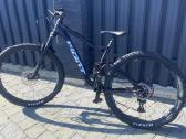 Giant full suspension dviratis