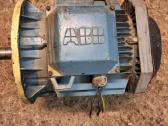 Elektrikas variklis flančinis 5,5 kv 1470ap