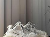 Nešioti Balenciaga Triple S kedai moterims - nuotraukos Nr. 2