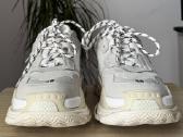 Nešioti Balenciaga Triple S kedai moterims - nuotraukos Nr. 3