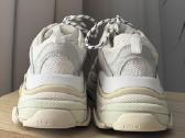 Nešioti Balenciaga Triple S kedai moterims - nuotraukos Nr. 5