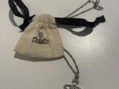 Vivienne Westwood pakabukas