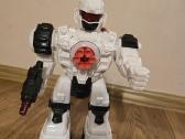 Nuotoliniu būdu valdomas policijos robotas