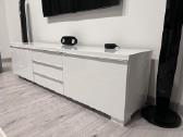 Parduodama Ikea TV spintelė