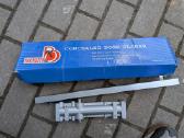 Durų uždarymo mechanizmas (pritraukėjas)