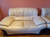 Parduodu odinę sofą ir fotelį