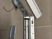 Magnetinė durų spyna