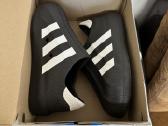 Batus Adidas adifrom