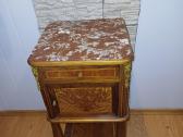 Antikvarinė 19 a spintelėir spinta 500€