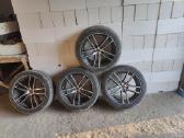 Jeep granb Cherokee. Dodge Durango. Ratlankiai